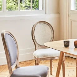 Fabrique de Styles Chaise medaillon en bois d'hévea et cannage* Chaises