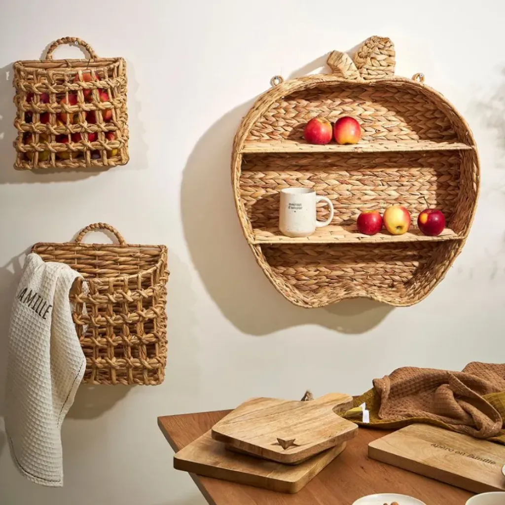 Fabrique de Styles Etagere murale 2 niveaux en jacynthe d'eau et fer h59cm - Pomme* Étagères Murales