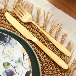 Fabrique de Styles Ménagère 16 pièces en acier dé* Ménagères